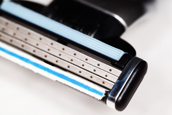 Темная бритва
