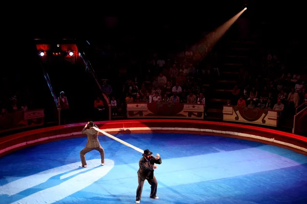 Moskva - 5. června - modré arena v Moskvě NIKULINŮV cirkus performanc — Stock fotografie