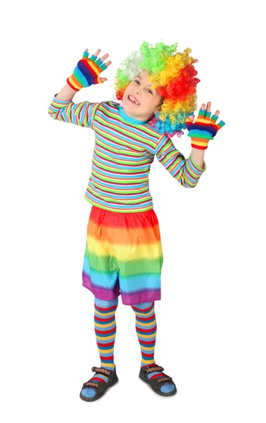 Kleine jongen in clown jurk handen omhoog geïsoleerd op witte achtergrond — Stockfoto