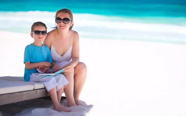 Mère et fils en vacances — Photo