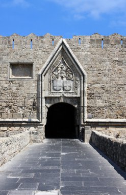 Ortaçağ kapısı