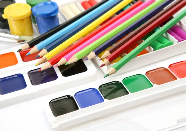 Tintas e lápis — Fotografia de Stock