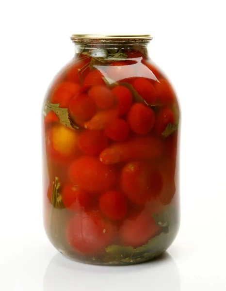 Соленые помидоры — стоковое фото