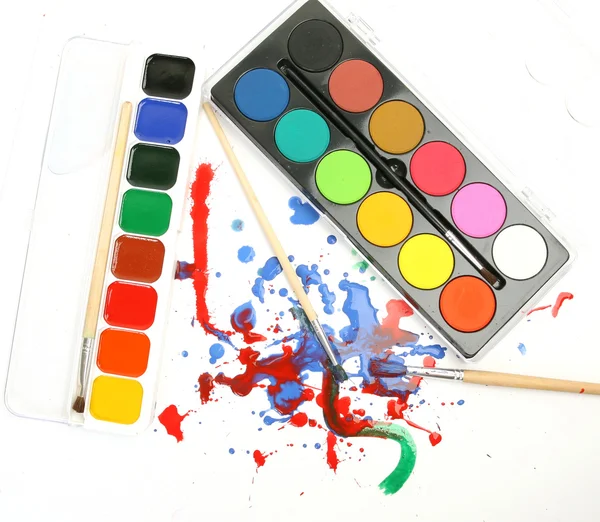 Penslar och färger — Stockfoto
