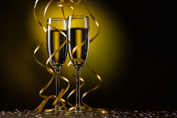 Un par de copas de champán —  Fotos de Stock