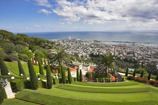 Upea maisema - Bahay puutarhat ja Haifa — kuvapankkivalokuva