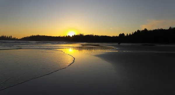 Ηλιοβασίλεμα στην ακτή του Ειρηνικού — Φωτογραφία Αρχείου