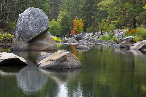 A pedra grande . — Fotografia de Stock