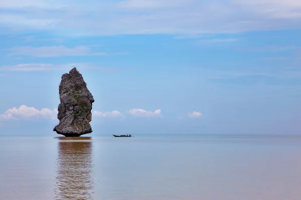 著名岛屿岩帆岩 — 图库照片