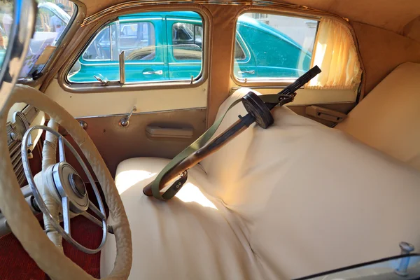 Interior retro carro — Fotografia de Stock