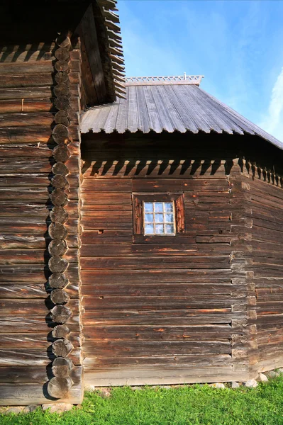 Деревянная часовня — стоковое фото