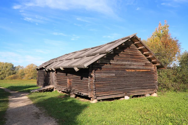 Antiguo granero de madera — Foto de Stock