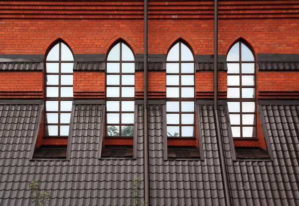 Fenster in der katholischen Kirche — Stockfoto
