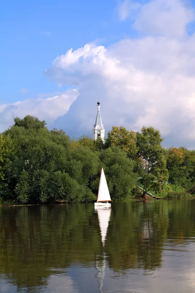 Yelkenli Nehri üzerinde