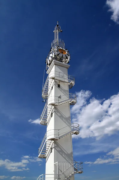 Речной маяк — стоковое фото
