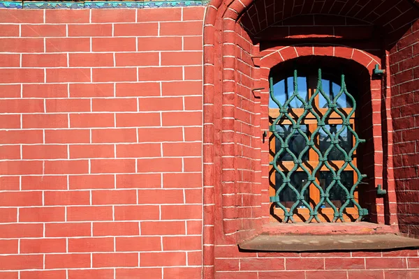 Window in brick house — Stock Photo, Image