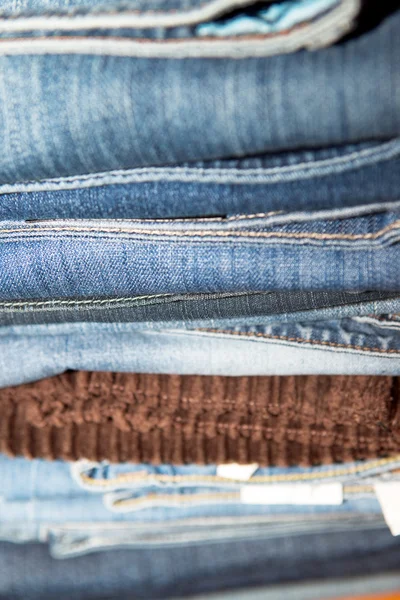 Jeans heap — Stockfoto