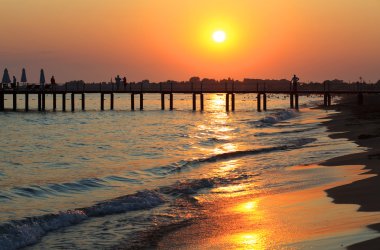 gün batımında deniz manzarası. Akdeniz. Türkiye.