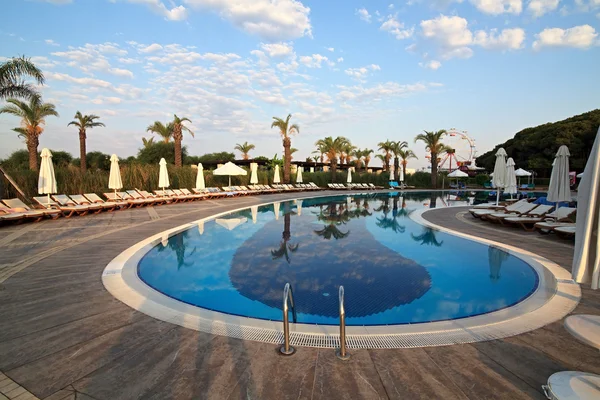 Swimming pool of Sueno Hotels Beach Side 5* — Zdjęcie stockowe