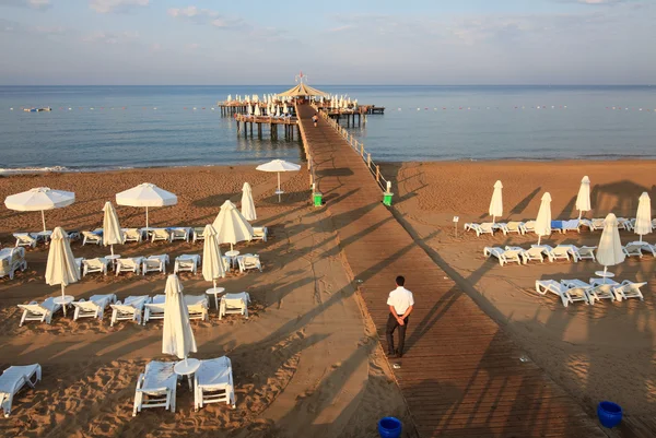 Pier on the beach of Sueno Hotels Beach Side 5* — Zdjęcie stockowe
