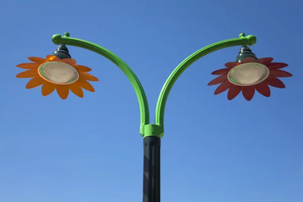 Duże lampy uliczne — Zdjęcie stockowe