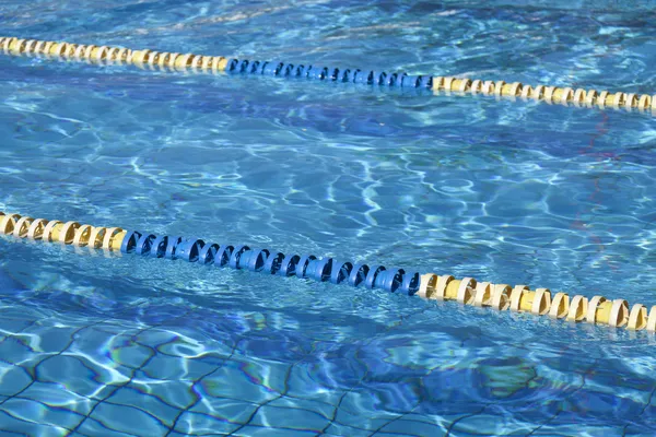 Zwembad rijstroken — Stockfoto