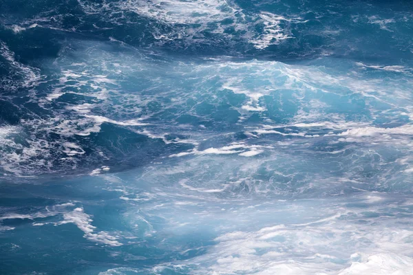 青い海を泡します。 — ストック写真