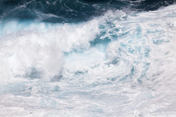 महासागर लाटा तोडणे — स्टॉक फोटो, इमेज