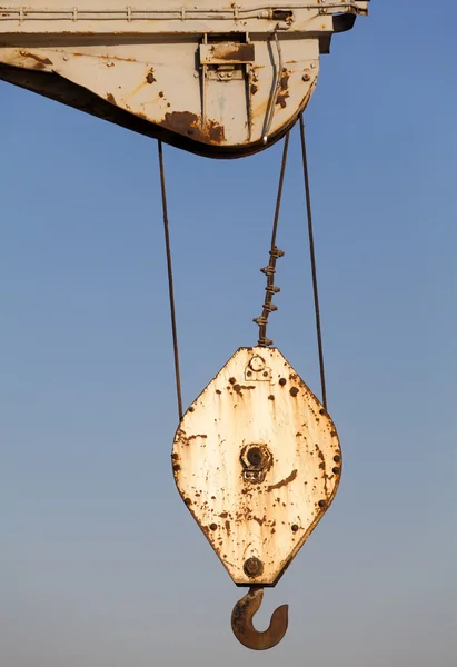 Duże żurawie w porcie w Salonikach — Zdjęcie stockowe