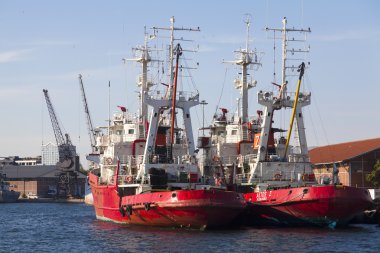 ticari Selanik port tarafına