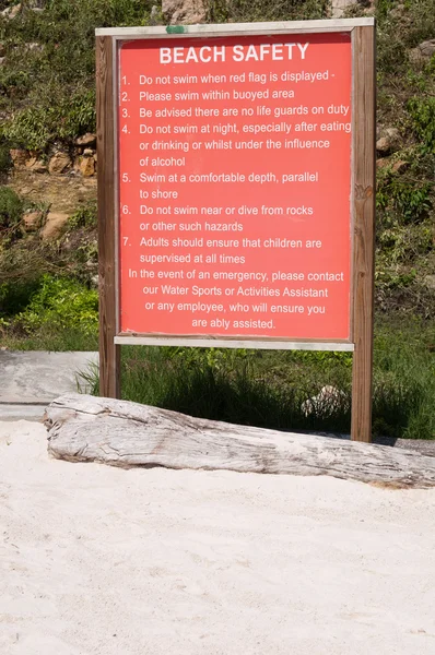 Безопасность на пляже — стоковое фото
