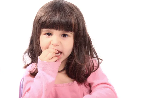 Barn med lös tand eller värk — Stockfoto