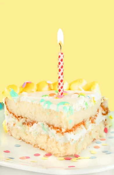 Slice of birthday cake — Stock Photo, Image