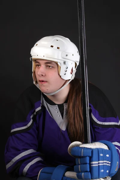 Adolescente giocatore di hockey maschile — Foto Stock