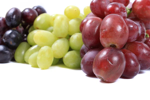 Tres tipos diferentes de uvas —  Fotos de Stock