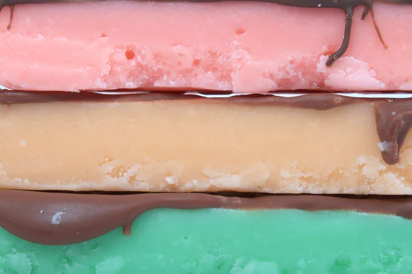 Barras de chocolate em cores diferentes — Fotografia de Stock