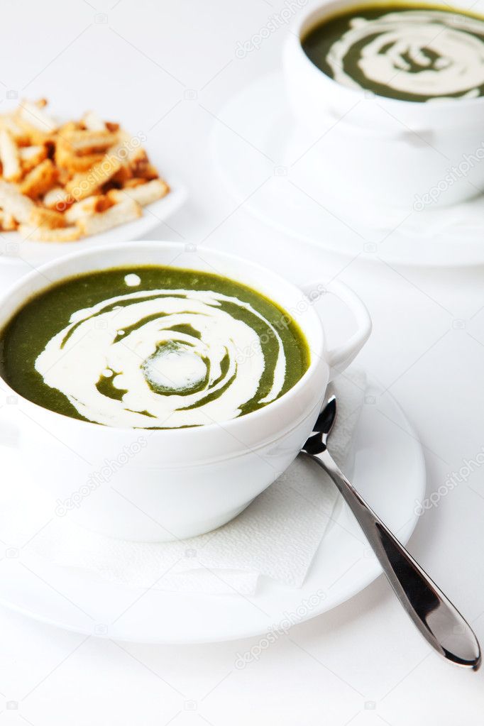 Spinach cream soup