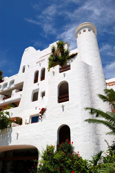 Construction de l'hôtel de luxe de style oriental, île de Tenerife, Sp — Photo