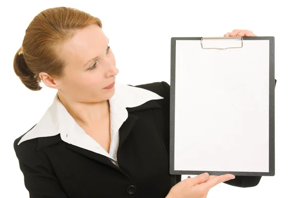 Geschäftsfrau zeigt die leere Seite auf weißem Hintergrund. — Stockfoto