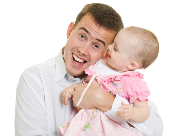 Een jonge vader met een baby op een witte achtergrond. — Stockfoto