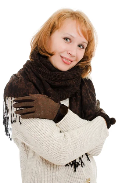 Женщина холодная на белом фоне . — стоковое фото