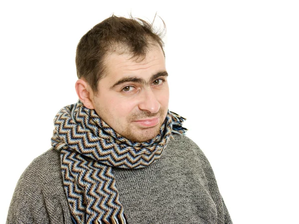 Nemocný muž nosí šátek na bílém pozadí. — Stock fotografie