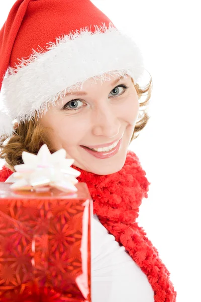 Frau mit Weihnachtsgeschenken auf weißem Hintergrund. — Stockfoto