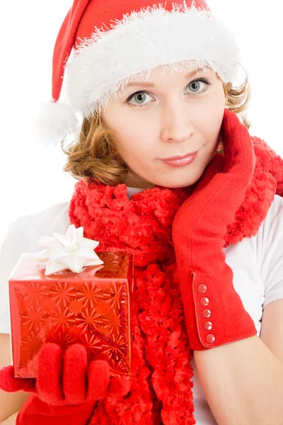 Femme avec cadeaux de Noël sur fond blanc . — Photo
