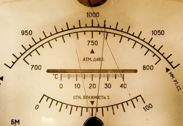 ビンテージ古代電圧計 — ストック写真