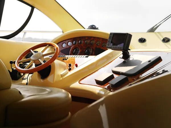 Visa av yacht cockpit på däck. — Stockfoto