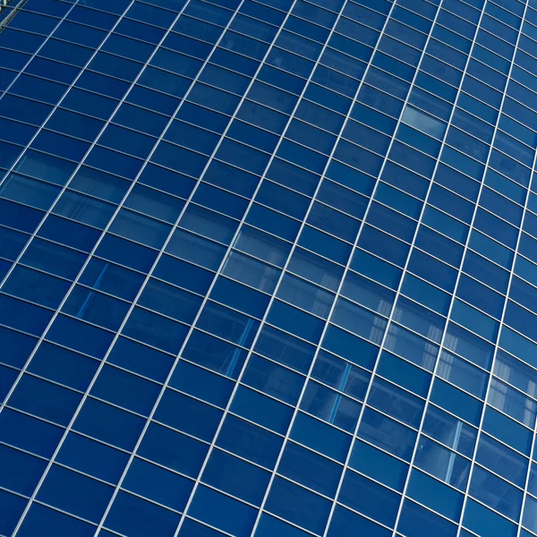 Silhuetas de vidro modernas de arranha-céus — Fotografia de Stock