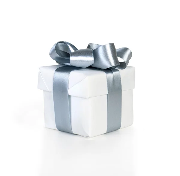 Caja de regalo con cinta — Foto de Stock