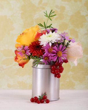 Bouquet of autumn flowers clipart