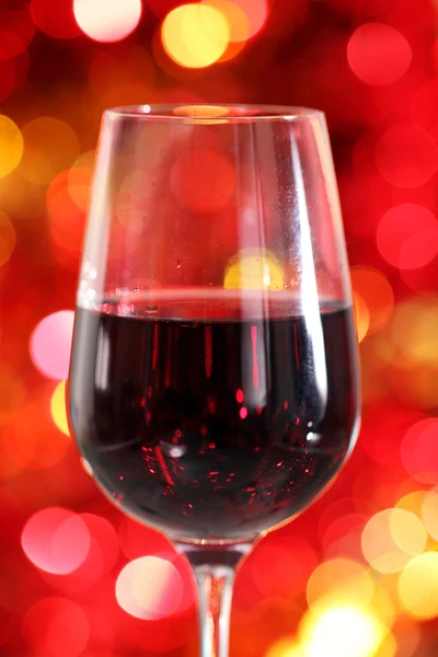 Ett glas rött vin — Stockfoto